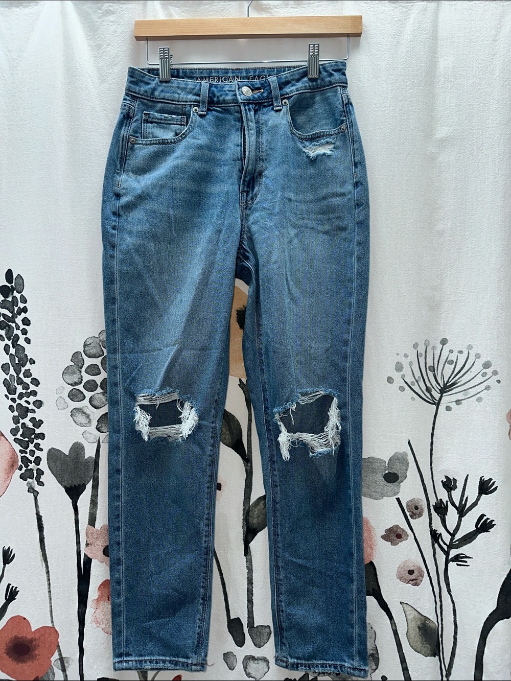 American Eagle Outfitters Ripped Straight-Leg Mom Jeans - Blue Denim